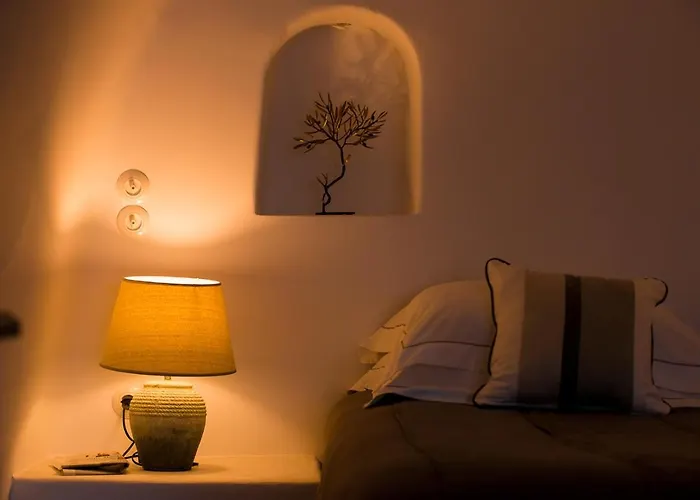 Pezoules Of Hotel Oia