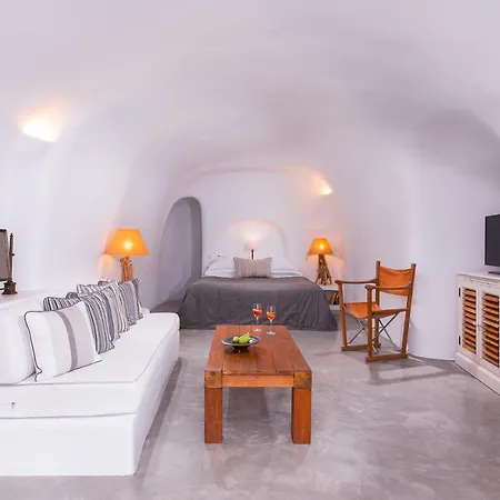 Hotel Pezoules Of