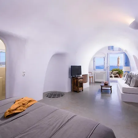 Hotell Pezoules Of 4*