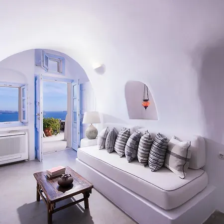 Pezoules Of Hotell 4*