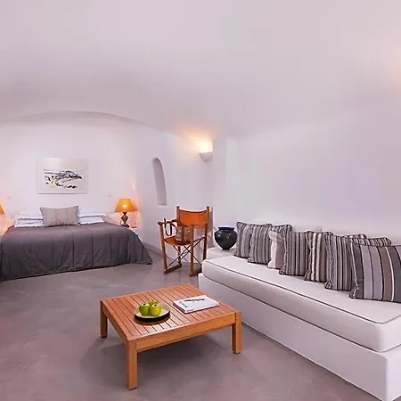 Pezoules Of 4*