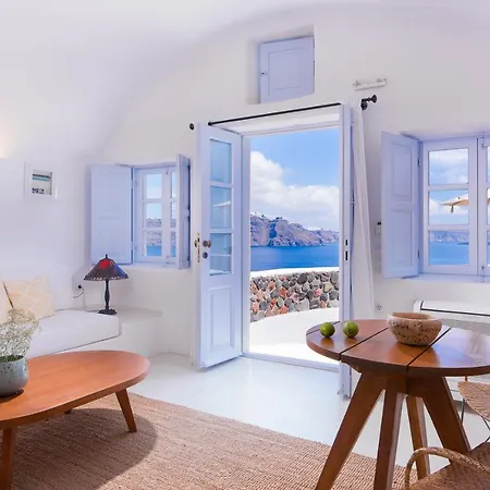 Pezoules Of Oia (Santorini)