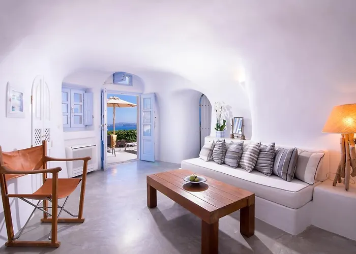 Hotel Pezoules Of Ia